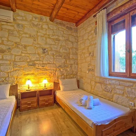 Nipos By Posarellivillas * Vryses